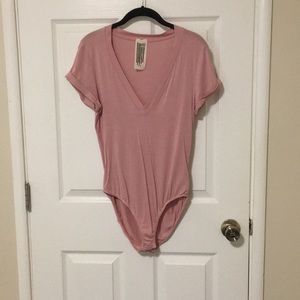 FREE PEOPLE ULTRA SOFT FOLDED SLEEVE BODYSUIT